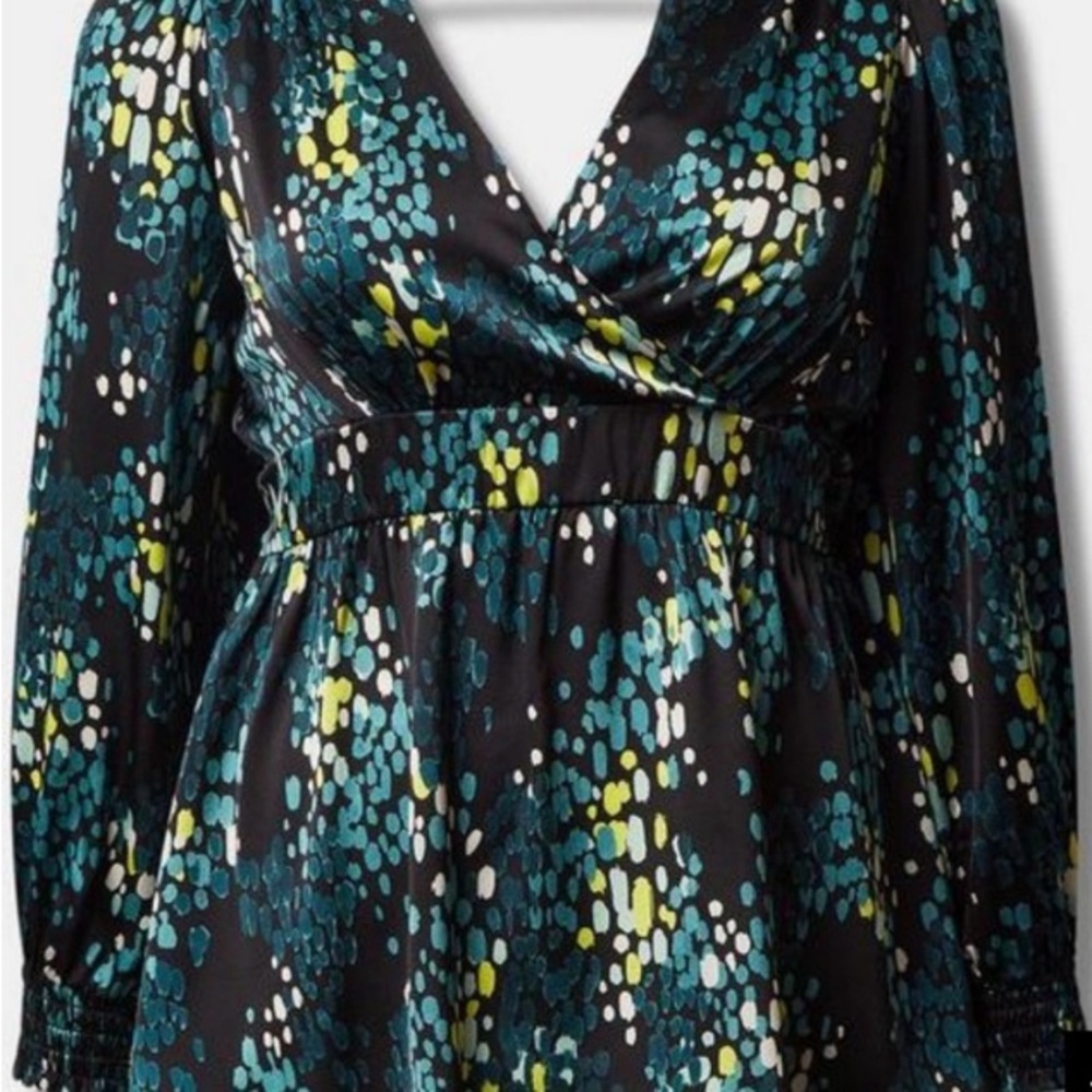 Torrid Black and Teal Patterned Blouse Sz 0 NWOT